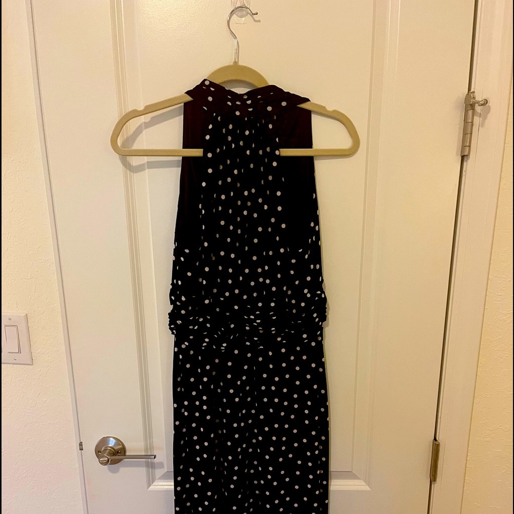 Sleeveless  Evan picone dress. Just gorgeous